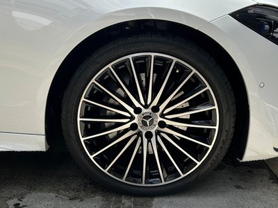 2025 Mercedes-BENZ C-CLASS photo 11