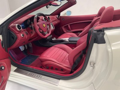 2010 Ferrari CALIFORNIA — фото 5