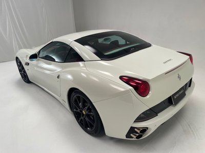 2010 Ferrari CALIFORNIA — фото 13