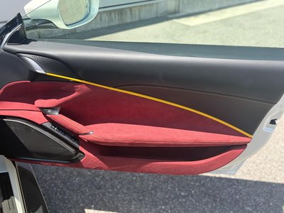 صورة 14 لـ 2024 Ferrari ROMA SPIDER
