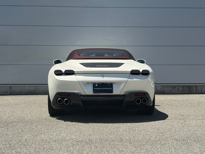 صورة 7 لـ 2024 Ferrari ROMA SPIDER