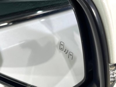 2023 Toyota ALPHARD — фото 27
