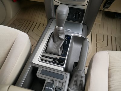 2020 Toyota LAND CRUISER PRADO thumbnail 24