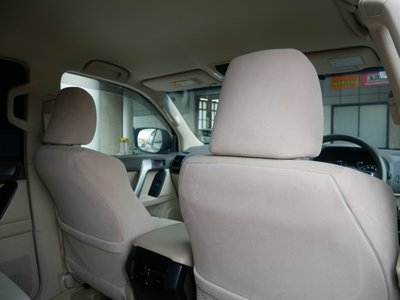 2020 Toyota LAND CRUISER PRADO thumbnail 26