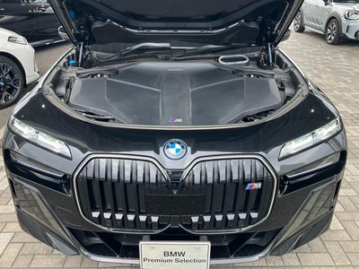 2025 BMW I7 photo 13