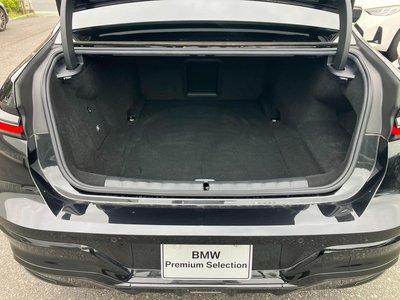 2025 BMW I7 thumbnail 52