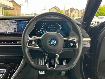 2025 BMW I7 thumbnail 42