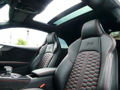2021 AUDI RS5 — фото 12
