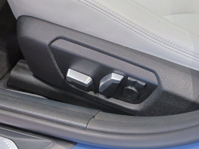 2015 BMW M3 SEDAN thumbnail 50