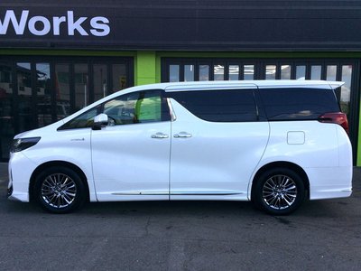صورة 34 لـ 2018 Toyota ALPHARD