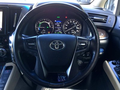 صورة 36 لـ 2018 Toyota ALPHARD