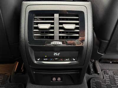 2025 BMW X4 photo 13