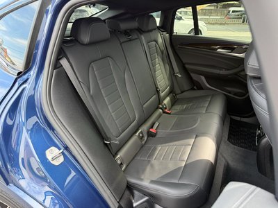 2025 BMW X4 photo 10