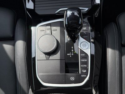 2025 BMW X4 thumbnail 38