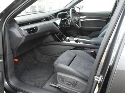 2024 AUDI Q8 SPORTBACK E-TRON photo 14
