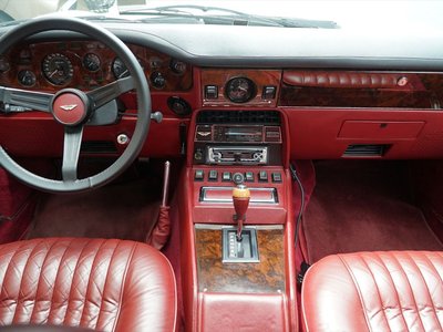 صورة 3 لـ 1983 Aston Martin V8