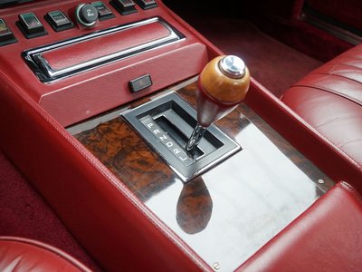 صورة 47 لـ 1983 Aston Martin V8