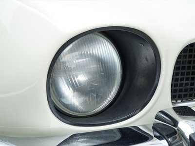 صورة 30 لـ 1983 Aston Martin V8
