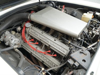 صورة 51 لـ 1983 Aston Martin V8