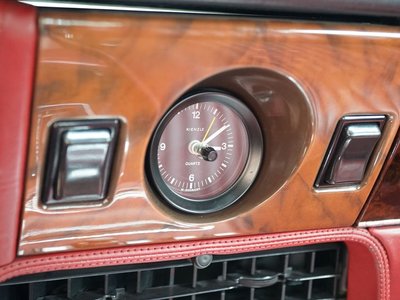 صورة 53 لـ 1983 Aston Martin V8