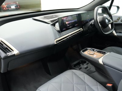 2023 BMW IX — миниатюра 34
