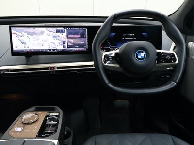 2023 BMW IX — миниатюра 17