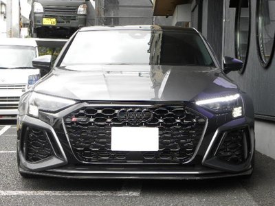 2022 AUDI RS3 SEDAN photo 2