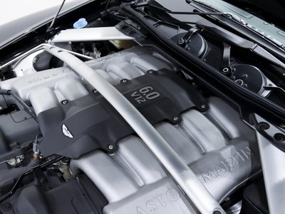 2011 Aston Martin DB9 VOLANTE 照片 31
