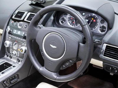 2011 Aston Martin DB9 VOLANTE 照片 14