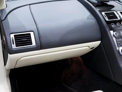 2011 Aston Martin DB9 VOLANTE 照片 39