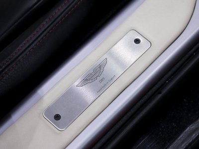 2011 Aston Martin DB9 VOLANTE 照片 52