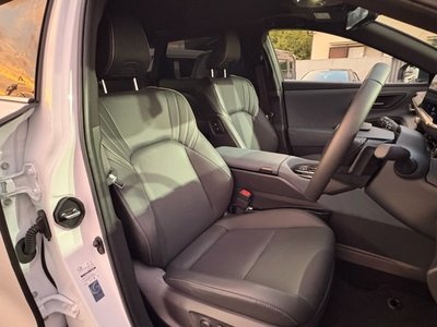صورة 13 لـ 2025 Toyota CROWN ESTATE