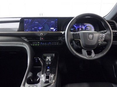 2025 Toyota CROWN CROSSOVER 照片 32