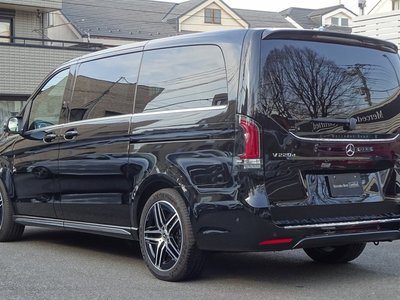 2025 Mercedes-BENZ V-CLASS photo 6
