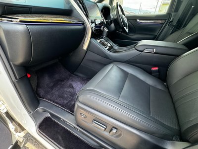 2021 Toyota ALPHARD — фото 54