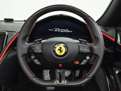 صورة 14 لـ 2025 Ferrari ROMA SPIDER
