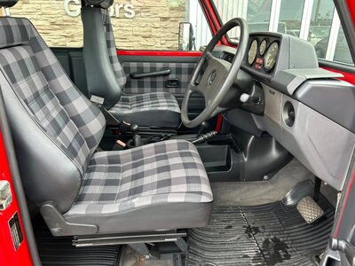 صورة 21 لـ 1987 Mercedes-BENZ G-CLASS