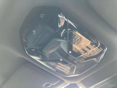 2025 BMW I7 thumbnail 52