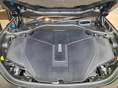 2025 BMW I7 thumbnail 63