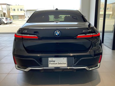 2025 BMW I7 thumbnail 17