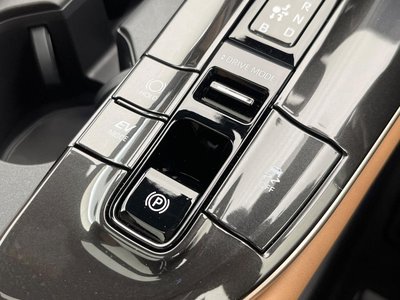 صورة مصغرة 54 لـ 2024 Toyota CROWN SPORT