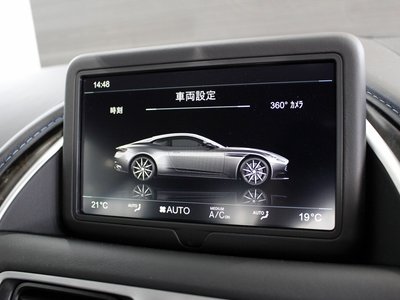 صورة 27 لـ 2017 Aston Martin DB11