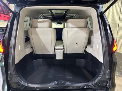 2024 Lexus LM 照片 70