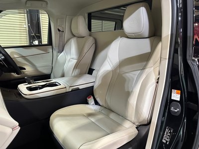2024 Lexus LM 照片 42