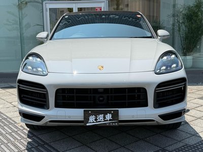 2020 Porsche CAYENNE photo 2
