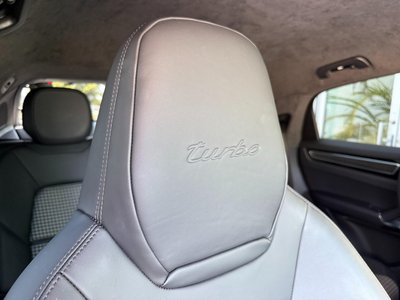 2020 Porsche CAYENNE thumbnail 38