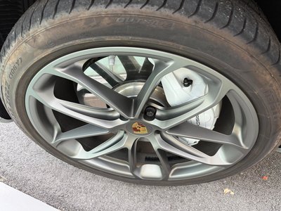 2020 Porsche CAYENNE thumbnail 21