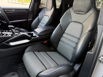 2020 Porsche CAYENNE thumbnail 43