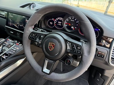 2020 Porsche CAYENNE thumbnail 31