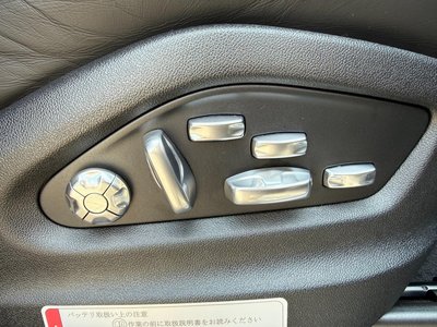 2020 Porsche CAYENNE thumbnail 37